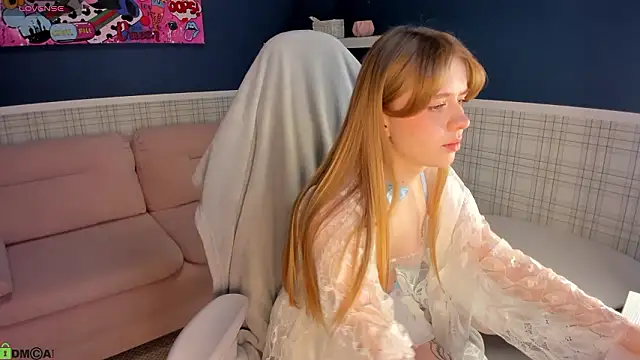 Victori Fox online show from 5, 3, 2026