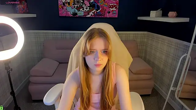 Victori Fox online show from 9, 4, 2026