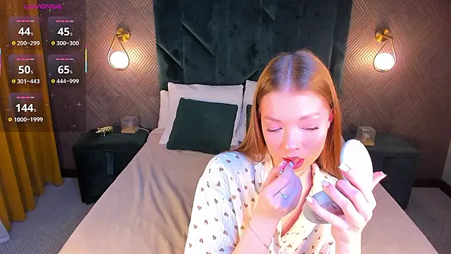 Tessa Sunn online show from 12, 1, 2026