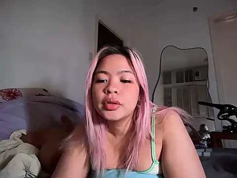 Snapshot of Tina_Slick chatting on 7, 5, 2026 Tina Slick online show from 7, 5, 2026
