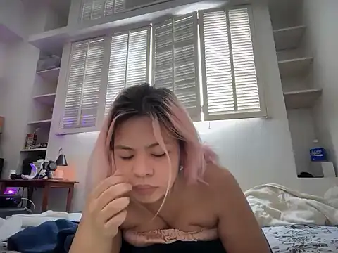 Snapshot of Tina_Slick chatting on 25, 5, 2026 Tina Slick online show from 25, 5, 2026