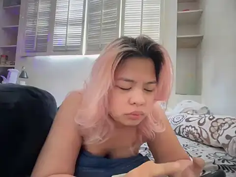 Snapshot of Tina_Slick chatting on 22, 5, 2026 Tina Slick online show from 22, 5, 2026
