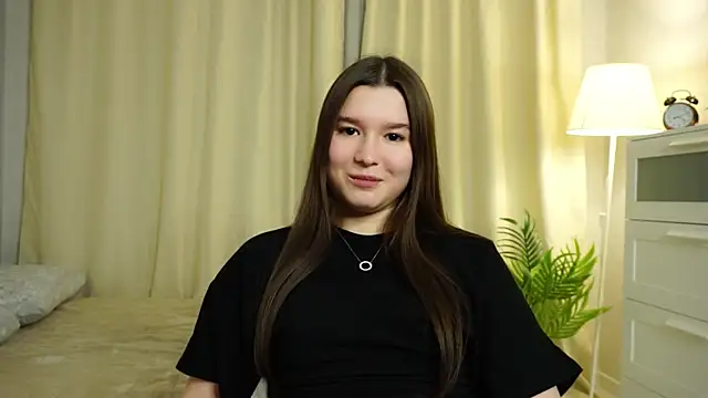 LidiaPasaye online show from 3, 12, 2025