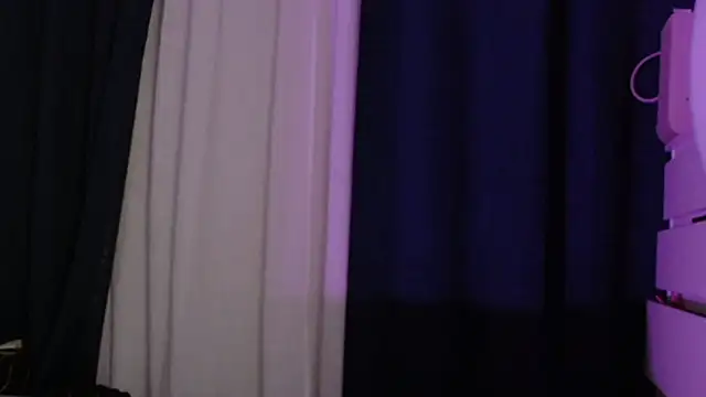 LucyRayy online show from 10, 2, 2026