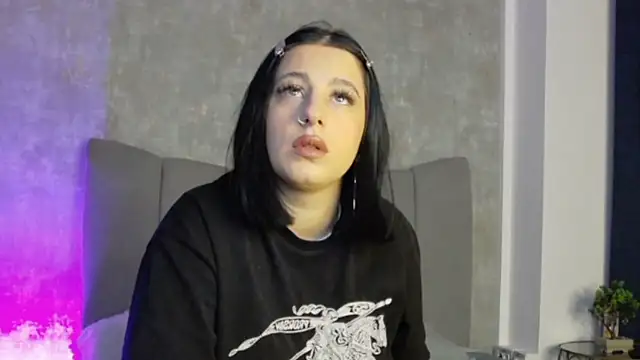 LucyRayy online show from 8, 2, 2026