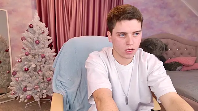 Olie Sparkle online show from 5, 12, 2025