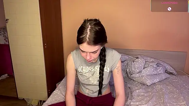 ElliRusk online show from 5, 3, 2026