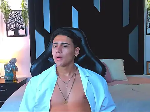 chris de la fonde online show from 13, 3, 2026