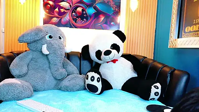 Snapshot of StormLuxX chatting on 4, 8, 2026 StormLuxX online show from 4, 8, 2026