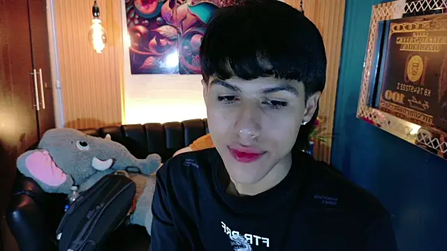 Snapshot of StormLuxX chatting on 19, 5, 2026 StormLuxX online show from 19, 5, 2026