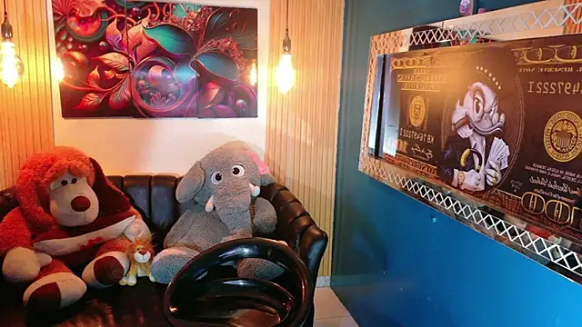 Snapshot of StormLuxX chatting on 28, 5, 2026 StormLuxX online show from 28, 5, 2026