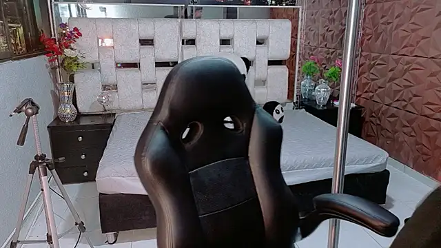 StormLuxX online show from 23, 12, 2025