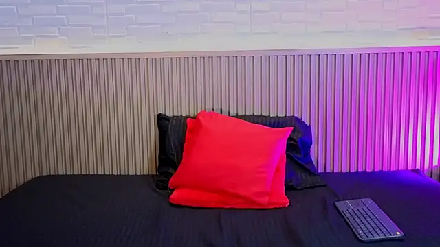 EmyVega online show from 27, 2, 2026