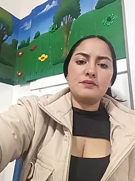 MisNicol online show from 5, 2, 2026