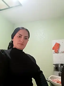 MisNicol online show from 4, 2, 2026