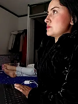 MisNicol online show from 7, 2, 2026