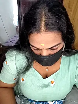 Snapshot of Tamil_Shara chatting on 17, 4, 2026 Tamil Shara online show from 17, 4, 2026