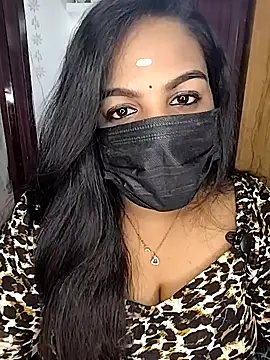 Snapshot of Tamil_Shara chatting on 14, 4, 2026 Tamil Shara online show from 14, 4, 2026