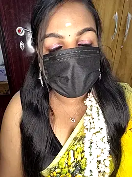 Snapshot of Tamil_Shara chatting on 18, 4, 2026 Tamil Shara online show from 18, 4, 2026