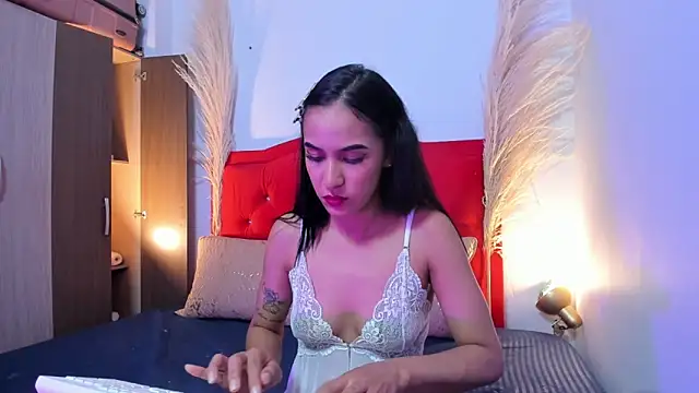 Samantha luv  online show from 12, 4, 2026