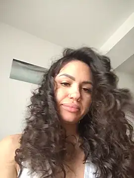SiennaLuxexx online show from 19, 6, 2026