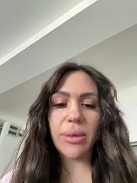 SiennaLuxexx online show from 16, 2, 2026