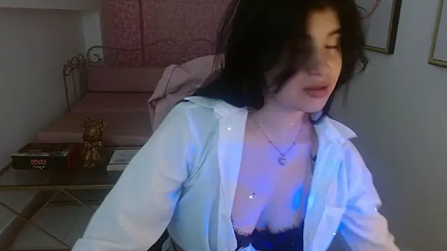 Nina harpper  online show from 11, 4, 2026