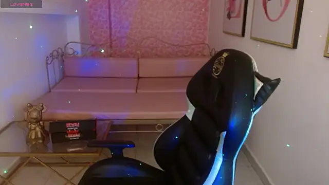 Nina harpper  online show from 27, 3, 2026