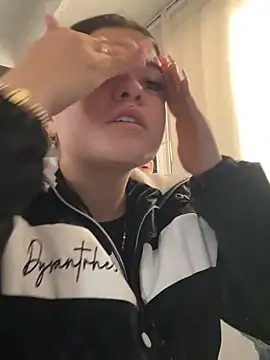 Camila Duarte2 online show from 6, 1, 2026