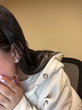 Camila Duarte2 online show from 18, 3, 2026