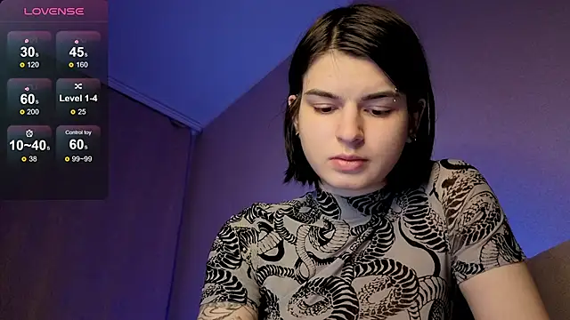 Snapshot of lololozhechka chatting on 27, 4, 2026 lololozhechka online show from 27, 4, 2026