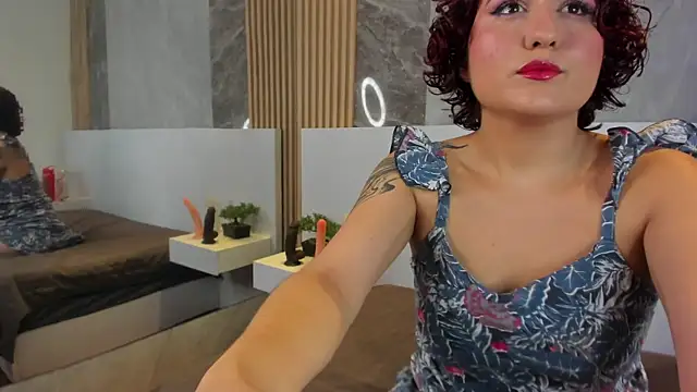 MissSavage  online show from 16, 12, 2025