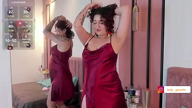 MissSavage  online show from 17, 4, 2026