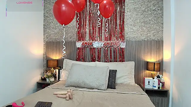 nicol alvarez online show from 16, 2, 2026