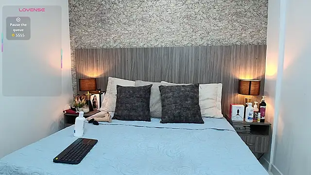 nicol alvarez online show from 22, 2, 2026