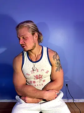 Nomadic Lover online show from 3, 12, 2025