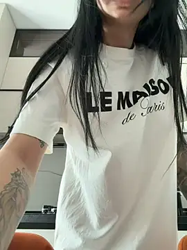 Ivy Trix online show from 27, 2, 2026