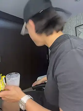 Lander Cruz online show from 5, 2, 2026