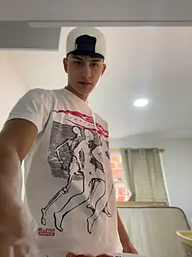 Snapshot of Lander_Cruz chatting on 4, 7, 2026 Lander Cruz online show from 4, 7, 2026
