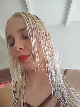 Snapshot of KasumiSophia chatting on 1, 6, 2026 KasumiSophia online show from 1, 6, 2026