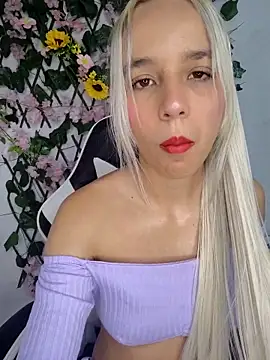 Snapshot of KasumiSophia chatting on 23, 4, 2026 KasumiSophia online show from 23, 4, 2026