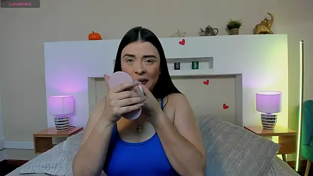 AnikaRomanoff  online show from 8, 5, 2026