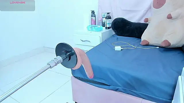 leticia lynn1 online show from 16, 2, 2026