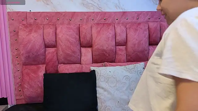 ValeryMorales online show from 7, 3, 2026