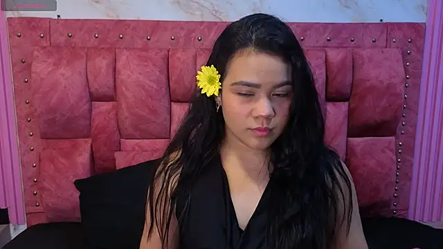 ValeryMorales online show from 8, 3, 2026