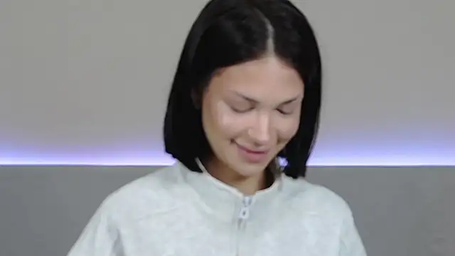 RachaelMils online show from 9, 4, 2026