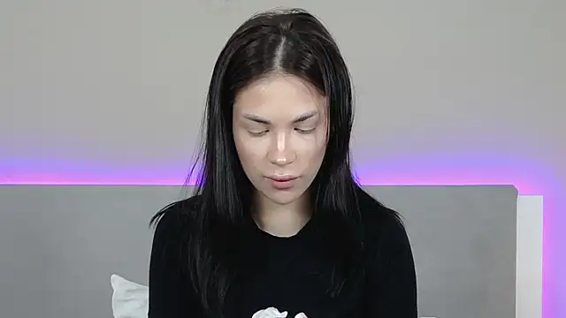 RachaelMils online show from 27, 3, 2026