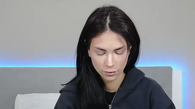 RachaelMils online show from 3, 3, 2026