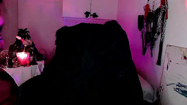 EmpressMorrigan online show from 8, 2, 2026