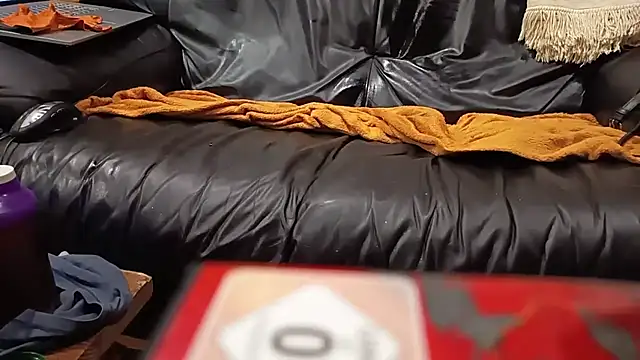 Snapshot of laaralatexxa_BDSM chatting on 7, 2, 2026 laaralatexxa BDSM online show from 7, 2, 2026